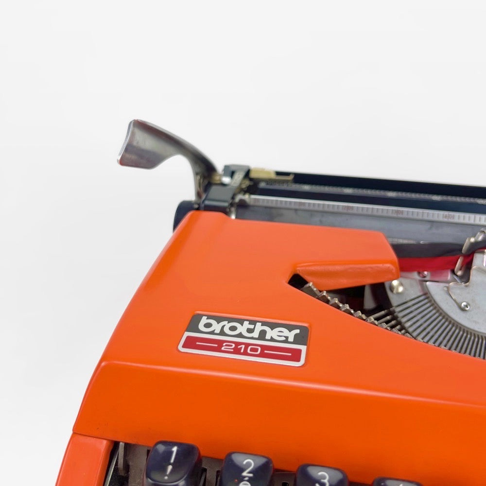 Machine à écrire Brother 210 orange vintage