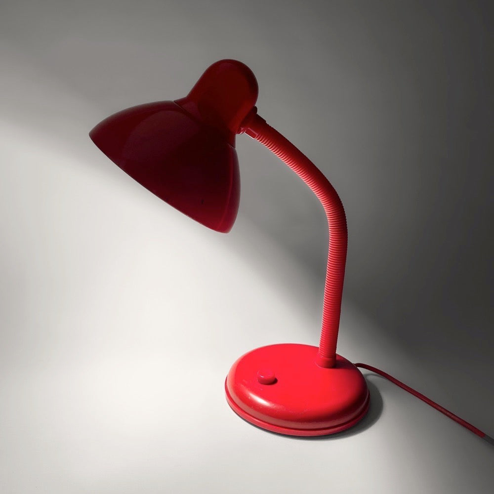 Lampe de bureau monochrome rouge vintage