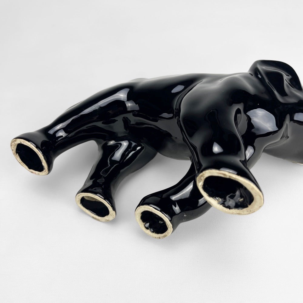 Éléphant noir en céramique émaillée Art-Déco