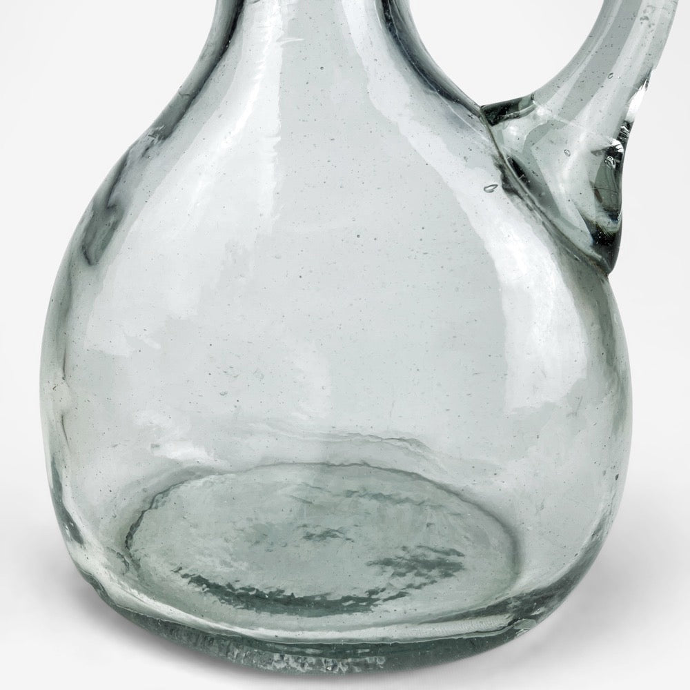 Ancienne cruche à eau en verre soufflé