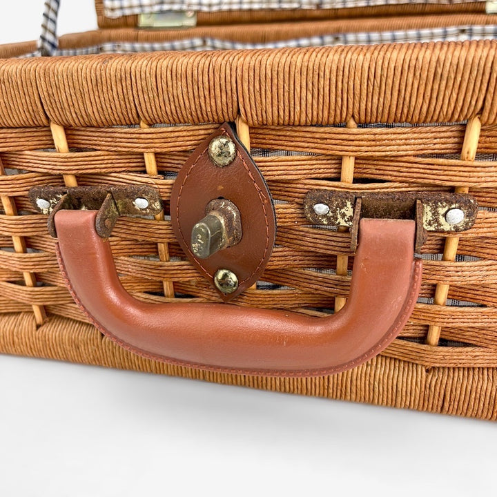 Valisette en bois et ficelle de chanvre tissée