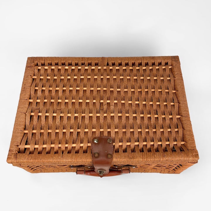 Valisette en bois et ficelle de chanvre tissée