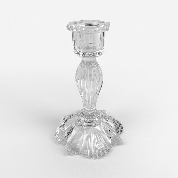 Paire de bougeoirs en verre moulé