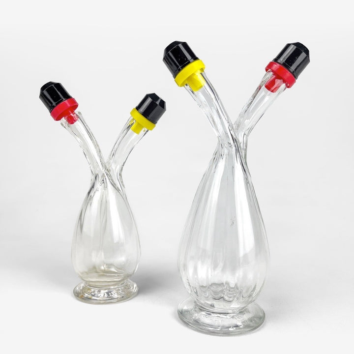 Duo de serviteurs huile et vinaigre en verre soufflé années 60