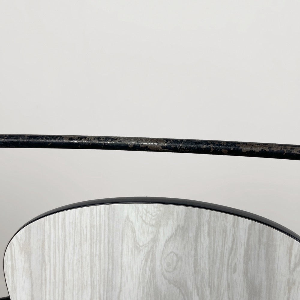 Paire de chaises design atypiques Formica