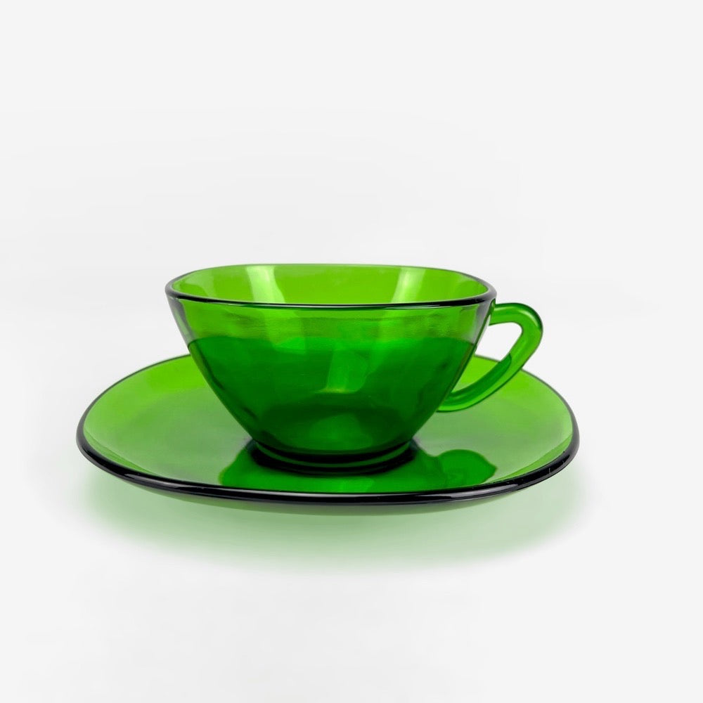 Lot de 4 tasses et sous-tasses en verre ambré vintage - Vereco - Arts de la table Lot de 4 tasses et sous-tasses en verre ambré vintage - Vereco - Arts de la table