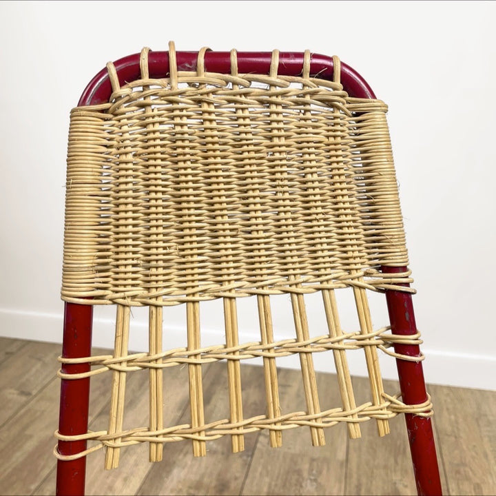 Chaise enfant design minimaliste vintage